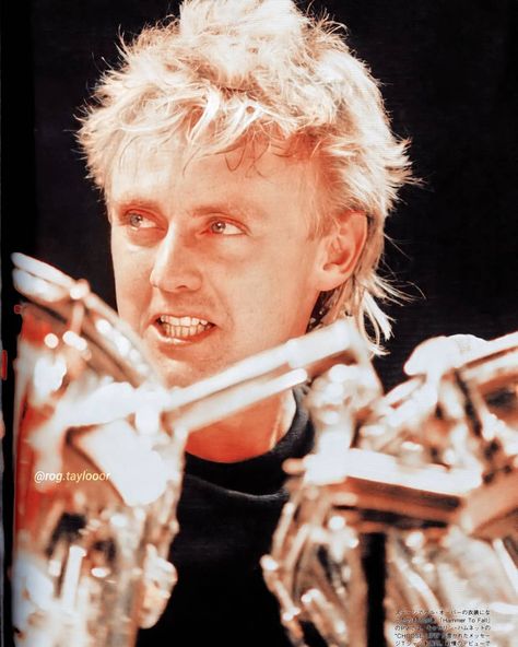 𝕽𝖔𝖌𝖊𝖗 𝕿𝖆𝖞𝖑𝖔𝖗 𝕱𝖗𝖔𝖒 𝕼𝖚𝖊𝖊𝖓 on Instagram: “– roger taylor in japan during the works tour in 1985.❤️” Blue Eyes, Drums, Rogers Drums, Roger Taylor Queen, Queen Photos, Roger Taylor, I Am A Queen, Freddie Mercury, The Works