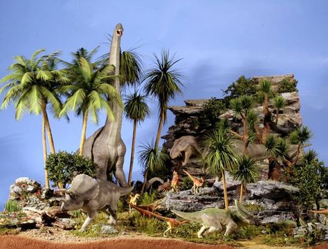 cretaceous period dino diorama | If I remember, in 1994 Tamiya released a new set of 1/35 dinosaur ... Dinosaur Diorama Projects, Diorama Dinosaur, Dino Diorama, Dinosaur Diorama, Rainforest Project, Diorama Kids, Dinosaur Garden, Dinosaur Land, Dinosaur Projects