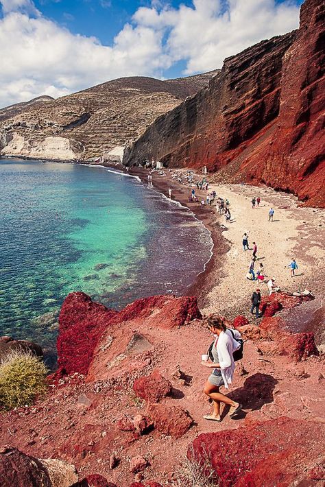 My Dream Vacation Place – Sidraa Mushtaq Red Beach Santorini, Red Beach, Voyage Europe, Santorini Greece, San Sebastian, Macedonia, Greece Travel, Places Around The World, Vacation Destinations