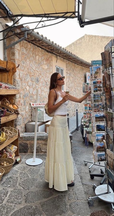 Spain Outfit, How To Have Style, Vacation Outfits Women, Looks Pinterest, European Summer Outfits, Europe Outfits, Spring Break Outfit, Italy Outfits, Mode Ootd