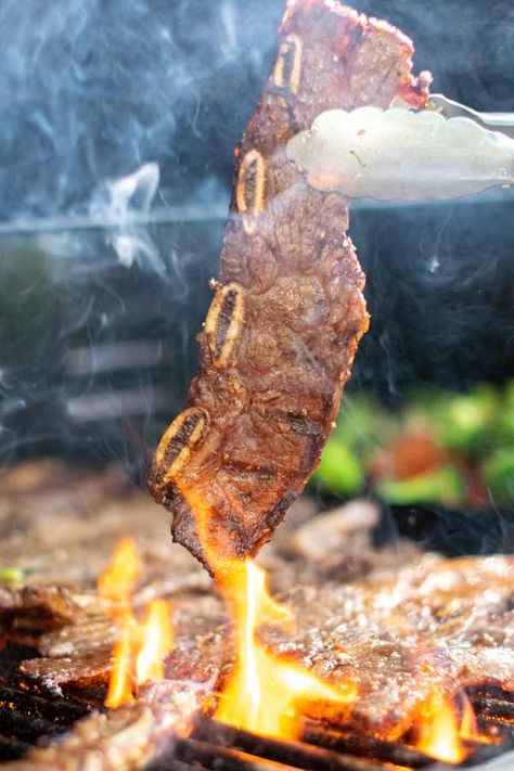 What makes Korean style BBQ short ribs so delicious is when they get a little char on them from the grill. #bbq #korean #ribs #grill #grilling #ribs #delicious #dinner #barbecue Essen, Grilling Tips, Ribs Grill, Grilling Ribs, Korean Ribs, Bbq Korean, Cooking Steak On Grill, Bbq Short Ribs, How To Cook Ribs