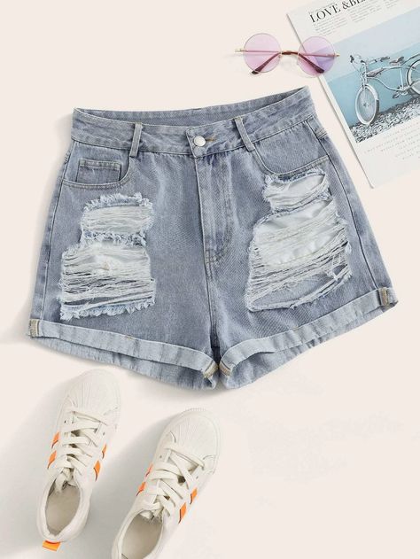 Plus Size Denim Shorts, Girls Ripped Jeans, Moda Aesthetic, Women Denim Shorts, High Waisted Ripped Jeans, Looks Pinterest, Plus Size Denim, Cute Dress Outfits, Cuffed Denim Shorts