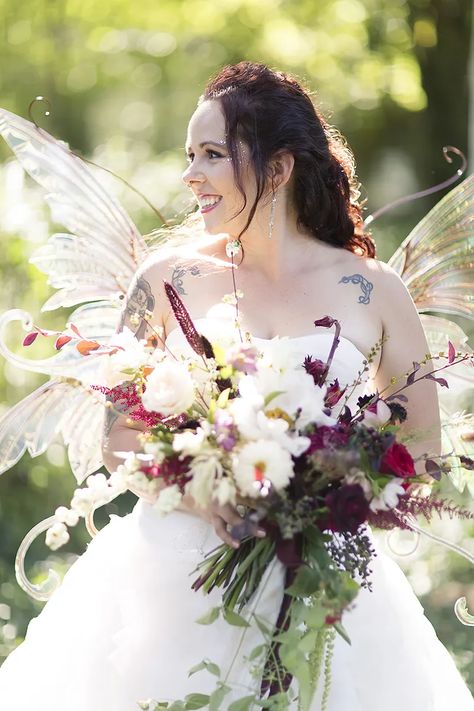 16 winged brides to make your little fairy heart take flight 1 from Offbeat Wed (formerly Offbeat Bride) Ren Faire Wedding, Fairy Wedding Theme, Faerie Wedding, Sleeping Beauty Wedding, Fairy Heart, Halloween Bride, Fairy Food, Cottage Wedding, Magical Fairy