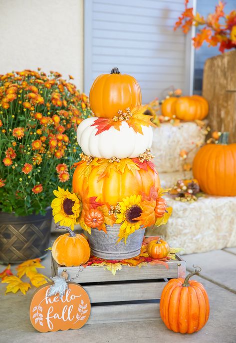 DIY Pumpkin Topiary - A Pumpkin And A Princess Cake Pops, How To Make Pumpkin Topiary, Diy Stacked Pumpkin Decor, How To Make Stacked Pumpkin Topiary, Diy Pumpkin Stacks, Faux Pumpkin Decor, Stacked Pumpkins Porch, Diy Stacked Pumpkins, Diy Pumpkin Topiary