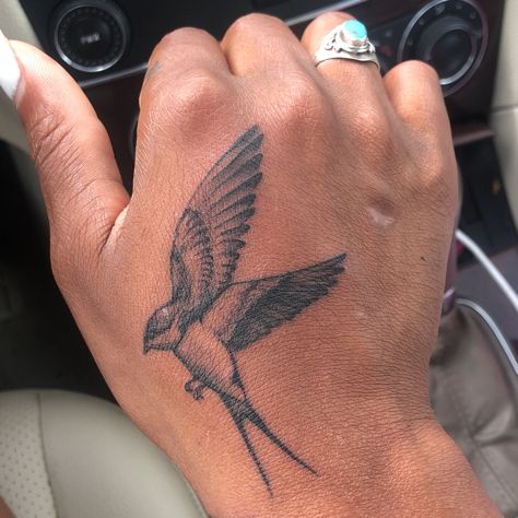 Swallow hand tattoo 🥰 Sparrow Tattoo On Hand, Birds On Hand Tattoo, Swallow On Hand Tattoo, Swallow Hand Tattoo Women, Wild Bird Tattoo, Swallow Hand Tattoo Men, Hand Tattoos Bird, Bird Patchwork Tattoo, Ciggerate Tattoo Ideas