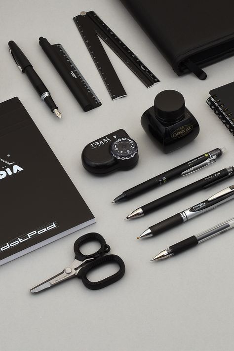 Black Stationery Aesthetic, Black Aesthetic School Supplies, Punk School Supplies, Black Aesthetic Stationary, Black Stationary Aesthetic, Emo Stationary, Black School Supplies Aesthetic, Aesthetic School Supplies Black, Black Items Aesthetic