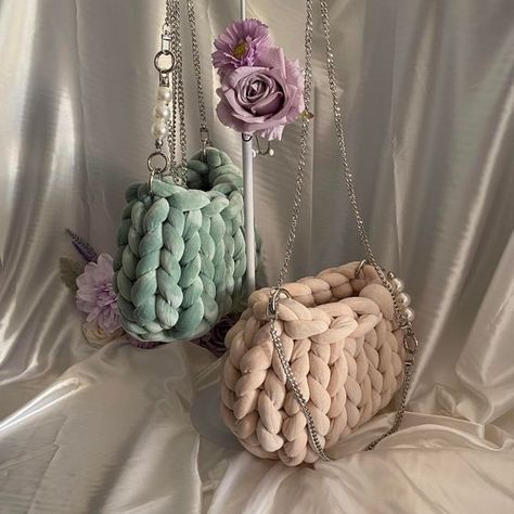 Y2k Chunky Yarn Bag with Silver Hardware Ribbons Customizable straps kawaii cute edgy modern Nature, Big Yarn Bag, Bags Runway, Chunky Yarn Bag, Yarn Bag Tutorial, Giant Yarn, Cloth Storage, Finger Crochet, Jumbo Yarn