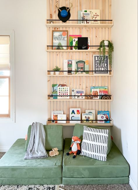 Slat wall bookshelf kids room wood modern home decor nugget boys Playroom Organisation, Diy Slat Wall, Creative Playroom, Playroom Organization Ideas, Big Boy Bedrooms, Toddler Playroom, Big Kids Room, Toddler Boys Room, Playroom Design