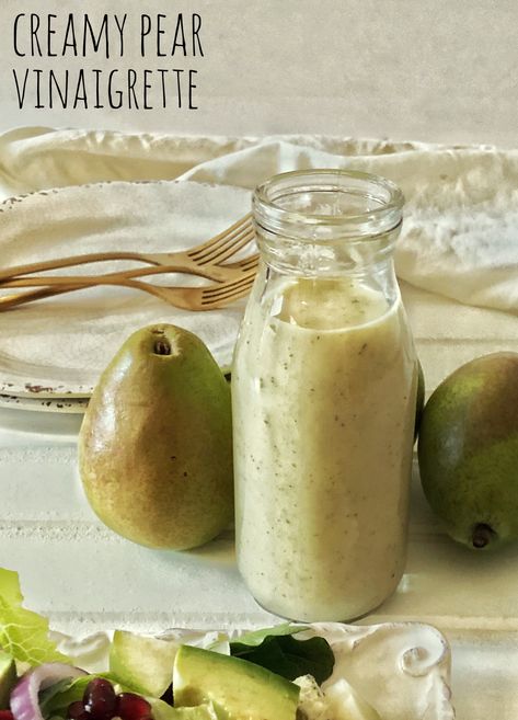 Essen, Pear Vinegar Recipes, Pear Vinaigrette Dressing, Pear Salad Dressing, Pear Vinaigrette, Pear Gorgonzola Salad, Vegan Salad Dressing Recipes, Iron Ideas, Gorgonzola Salad