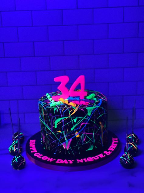 Glow Theme Birthday Cake, Glow In The Dark Party Ideas Cake, Glow In The Dark Theme Cake, Neon Party Cake Ideas, Glow Party Birthday Cake, Glow In The Dark Party Cake, Neon Birthday Party Cake, Neon Glow Cake, Glow In The Dark Cakes