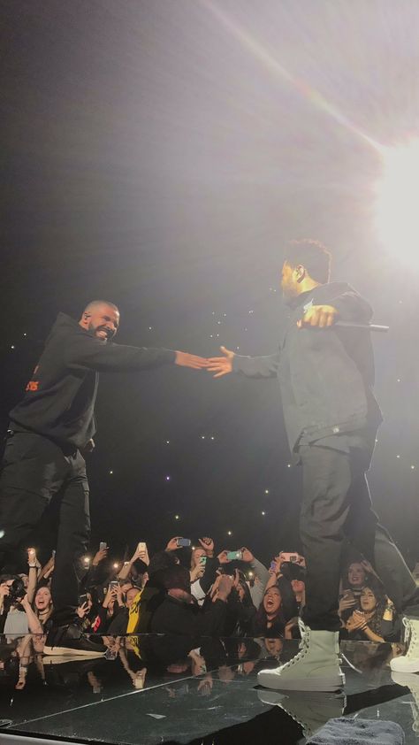 Drake And The Weeknd, Drake Travis Scott, The Weeknd Aesthetic, Weeknd Aesthetic, The Weeknd Background, Champagne Papi, Drake Concert, Drake Ovo, Drake Photos