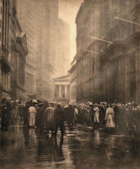 Art Photography, Pictorialism Photography, Photo Of People, Street New York, Photography Illustration, Old Photo, The Rain, Art World, Image Illustration