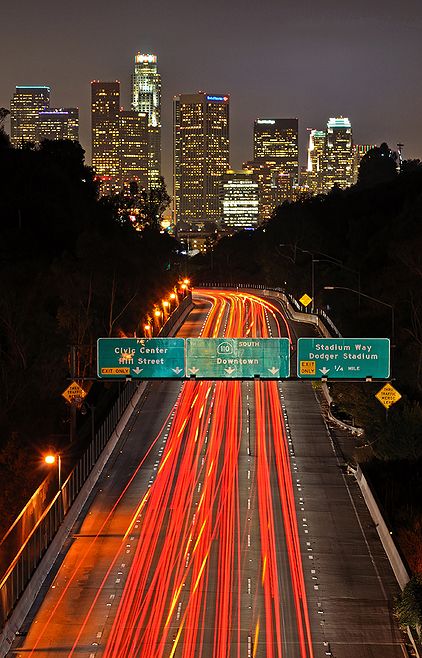 Bright lights, Big city Los Angeles at night Los Angeles California Photography, Los Angeles At Night, Los Angeles Aesthetic, City Lights At Night, Usa Travel Guide, City Vibe, City Of Angels, California Dreamin', California Dreaming