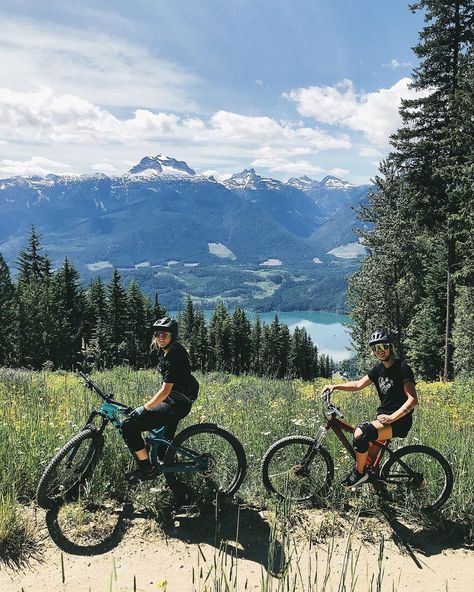 Nature, Mtn Biking Aesthetic, Outdoor Cycling Aesthetic, Mountain Biking Aesthetic, Bike Women Cycling, Biking Aesthetic, Training Aesthetic, Mountain Bike Riding, Outdoor Hobbies