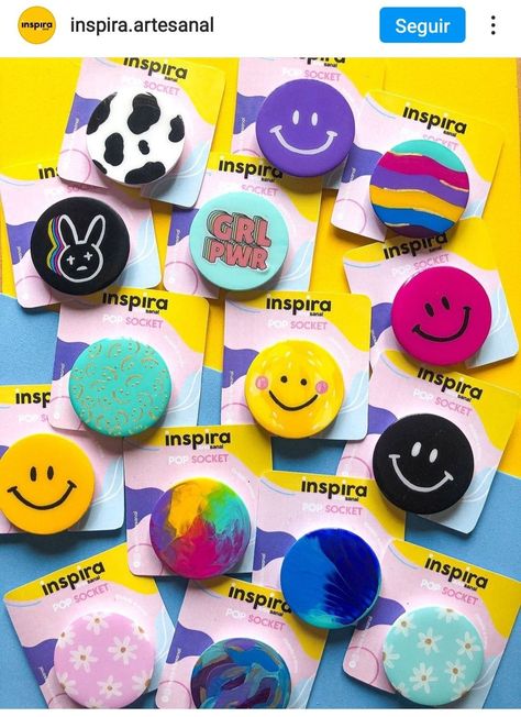 Fimo, Pop Socket Ideas Diy, Pop Socket Painting Ideas, Diy Pop Socket Designs, Cute Pop Sockets, Pop Socket Resin, Pop Socket Aesthetic, Pop Socket Ideas, Pop Socket Designs