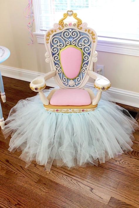 Disney Princess Tablescape, Disney Photobooth, Quinceanera Chair, Princess Birthday Party Decor, Disney Princess Theme Party, Pink Cinderella, 15 Quinceanera, Cinderella Birthday Party, Princess Theme Birthday