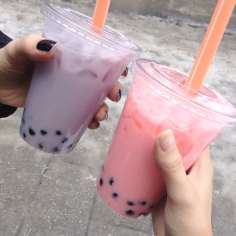 Pinterest: @ luxuryserenity Bubbel Tea, Minuman Starbucks, Bubble Tea Boba, Bebidas Do Starbucks, Boba Drink, Tumblr Food, Resep Diet, Bubble Milk Tea, Boba Tea