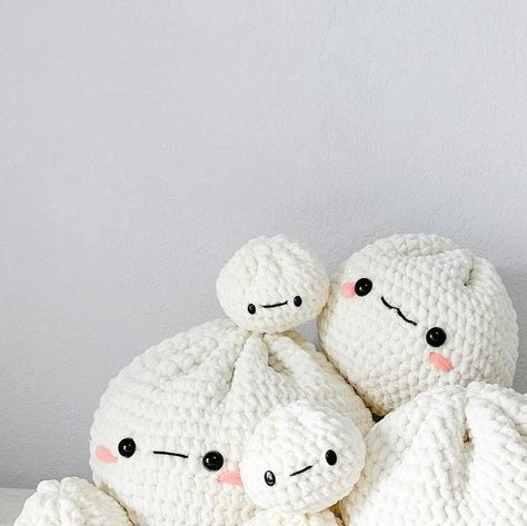 Kawaii, Amigurumi Patterns, Giant Crochet Animals Free Pattern, Popular Crochet Plushies, Crochet Big Amigurumi Free Patterns, Big Crochet Amigurumi, Giant Crochet Stuffed Animals, Large Crochet Amigurumi Free Patterns, Large Crochet Ball Free Pattern