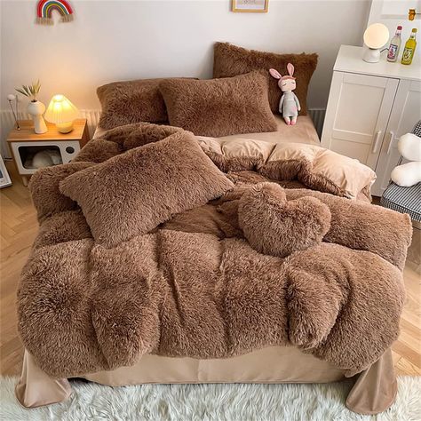 Princess Bedding Set, Fleece Bedding, Simple Bed Designs, Small Double Bed, Fur Bedding, Bedding Cover, Colorful Comforter, Fluffy Bedding, Simple Bed