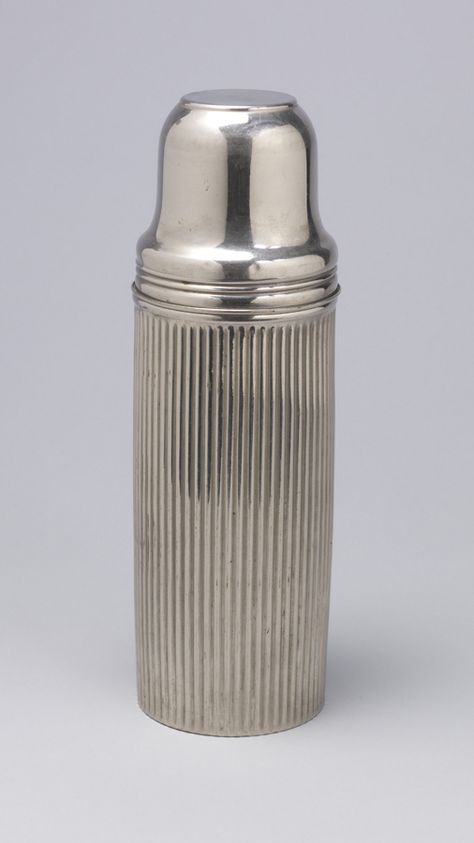 Universal vacuum flask; manufactured by Landers Frary and Clark, New Britain, CT 1917. Chrome-plated metal, glass, rubber Cylindrical Objects, Thermos Design, Cooper Hewitt, Metal Bottle, Vacuum Bottle, Metal Cups, Am Pm, Vacuum Flask, Design Museum