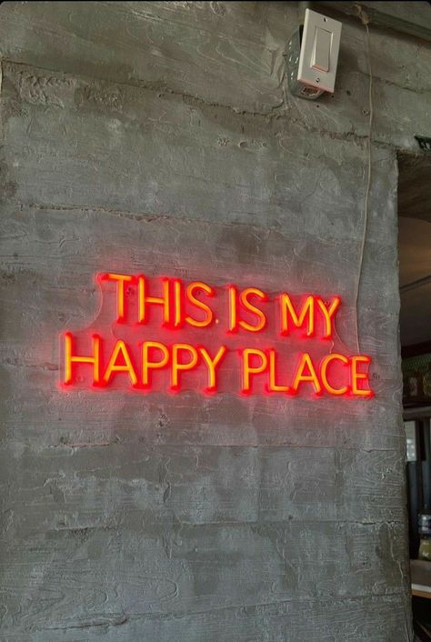 Signage Design, Neon Signs Quotes, Neon Quotes, Meditation And Yoga, Salon Suites, Beauty Salon Decor, Salon Interior Design, Meal Recipes, Salon Decor