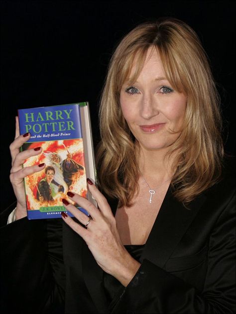 J. K. Rowling!  Best known for the Harry Potter series, which sold over 400 million copies!  Time Magazine noted the social, political, and moral inspiration she has shared with her fans, and she has become a great philanthropist.    #women #rolemodel #author #empowerment Harry Potter Books, Harry Potter Jk Rowling, Rowling Harry Potter, Handmaid's Tale, J K Rowling, Jk Rowling, Harry Potter Series, Harry Potter World, Harry Potter Fan