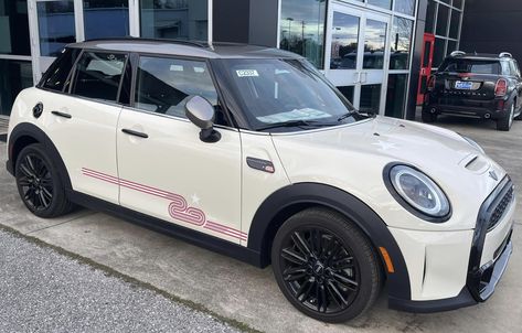 Mini Cooper S 4-Door Hardtop 20 Years Special Edition Mobil Mini Cooper, Mini Cooper 4 Door, Cooper Aesthetic, Mini Coopers, Cooper S, Mini Cooper S, Future Car, My Dream Car, Dream Car