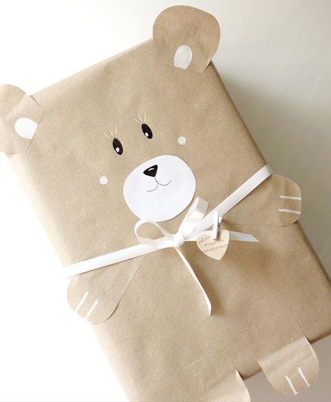 Cheap Homemade Christmas Gifts, Christmas Gifts Wrapping, Baby Gift Packs, Bear Template, Christmas Cards Drawing, Gift Wrapping Station, Creative Wrapping, Gifts Wrapping, Cute Polar Bear