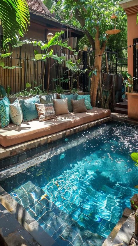 Small Backyard Oasis Ideas Swimming Pools, Backyard Pool Patio Ideas, Small Pool Yard Ideas, Swimming Pool Small Backyard, Shallow Backyard Pools, Backyard Small Space Ideas, Pool With Garden Landscaping, Small Pool Backyard Landscaping, Fiberglass Pool Ideas Small Yards