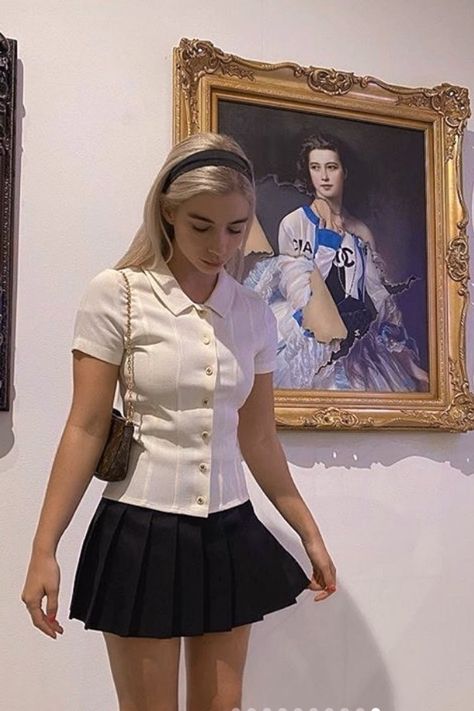 Estilo Preppy Chic, Sixth Form Outfits, Museum Outfit, Vetements Clothing, Money Girl, Estilo Preppy, Paris Outfits, Elegantes Outfit, Mein Style