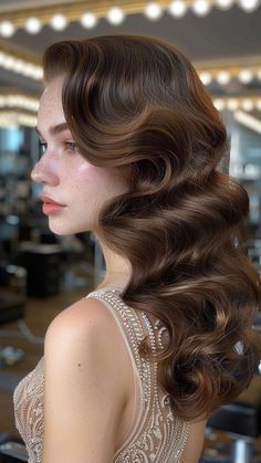 Hollywood Glam Long Hair, 1920s Gatsby Hair, Hairstyles For A Ball Gown, Finger Waves 1920s, Retro Medium Hair, Elegant Evening Hairstyles, Old Money Waves Hair, 40s Wedding Hair, Old Style Curls