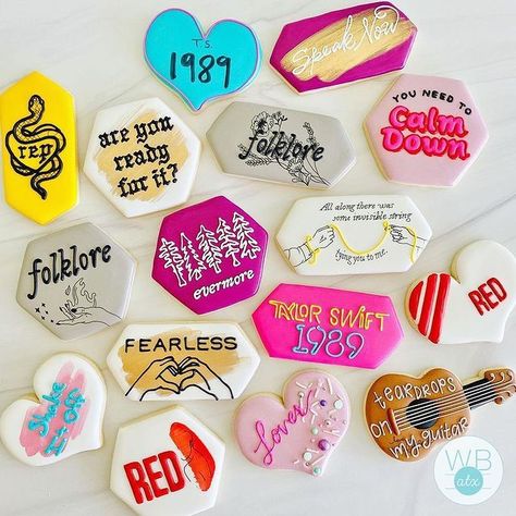 Taylor Swift inspired cookies, album covers, guitar shaped cookies {Westlake Bakes - Kristen} Taylor Swift Baking Recipes, Taylor Swift Cookies Decorated Midnights, Taylor Swift Inspired Dessert, 1989 Cookies Taylor Swift, Taylor Swift Cookies Eras, Speak Now Taylor Swift Cookies, Taylor Swift 1989 Cookies, Taylor Swift Cakesicles, Taylor Swift Midnights Cookies