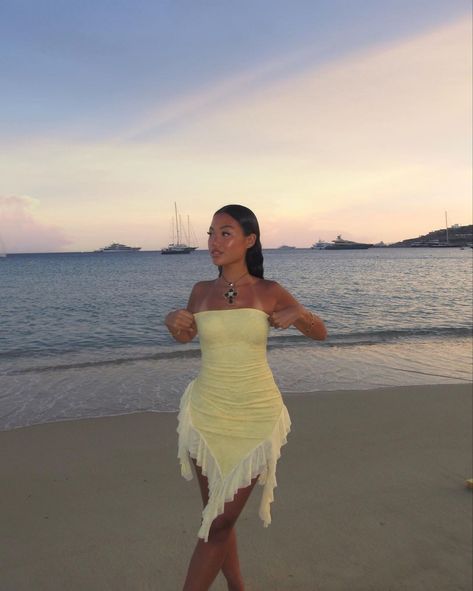 @carmenltran giving pocahontas ⊹ mykonos Floral Vacation Outfits, Tube Dress Formal, Y2k Beach Outfit, Miami Pictures Ideas, Turks And Caicos Outfits, Cuba Outfit, Beach Dress Photoshoot, Yacht Outfit, Beach Holiday Outfits