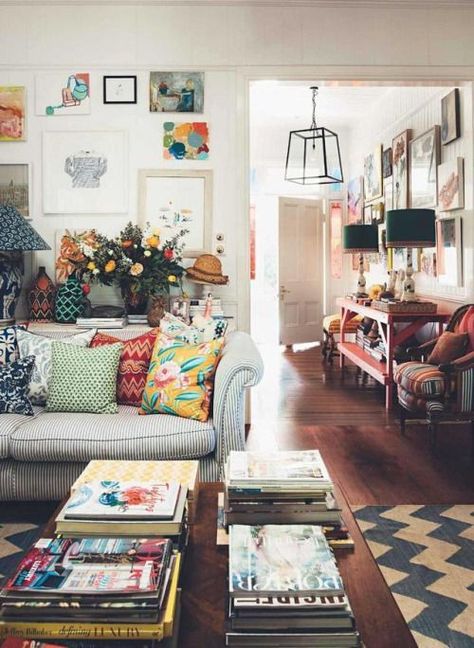 Bohemian Brisbane home | photos by Jared Fowler Follow Gravity... Anna Spiro, Koti Diy, Gravity Home, Decor Eclectic, Deco Retro, Eclectic Living Room, 아파트 인테리어, Style Quiz, Cool Ideas