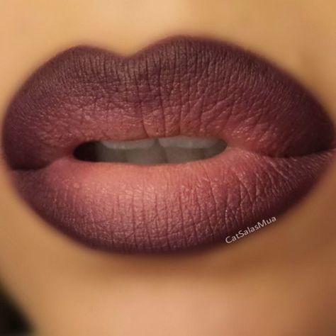 Make Up Lips, Ombre Lip, Ombre Lipstick, Winter Lip Color, Lips Essentials, Lipstick Tattoos, Lipstick Designs, Lipstick Kit, Lip Makeup Tutorial