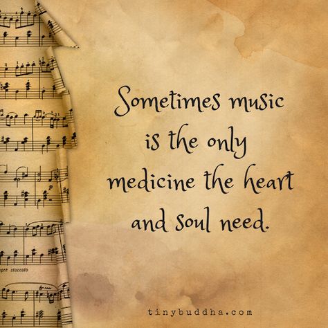 Sometimes music is the only medicine the heart and soul need. Music Quotes, Karaoke, Inspirerende Ord, Music Heals, Music Therapy, Heart Soul, Music Lyrics, Music Notes, Music Is Life