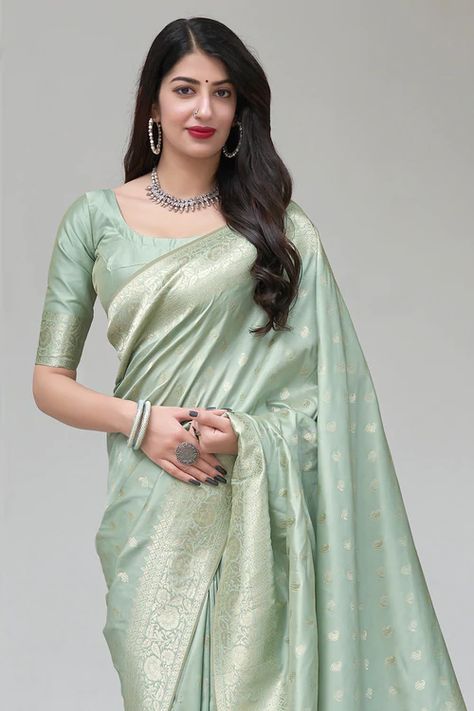 Pearlesecent Blue Banarasi Saree Indian Wedding Sari, Designer Silk Sarees, Simple Sarees, Wedding Saree Indian, Green Saree, Art Silk Sarees, Organza Saree, Saree Look, Soft Silk Sarees