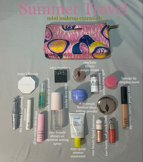 Travel Size Makeup Products, Touch Up Makeup Bag, Mini Travel Size Products, Make Up For Traveling, Makeup Bag Essentials Everyday, Car Makeup Kit, Travel Skincare Kit, Packing Makeup In A Carry On, Travel Size Makeup Minis
