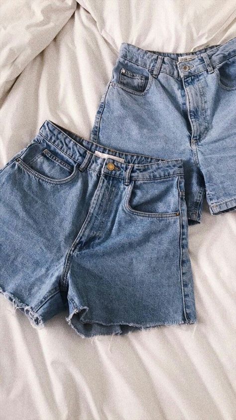 Spandex Shorts Outfit, Urban Outfitters Outfits, Shorts Summer Outfit, Jean Short Outfits, Summer Bottoms, Summer Outfit Inspo, Fashionable Clothes, Shorts Summer, Cute Jeans