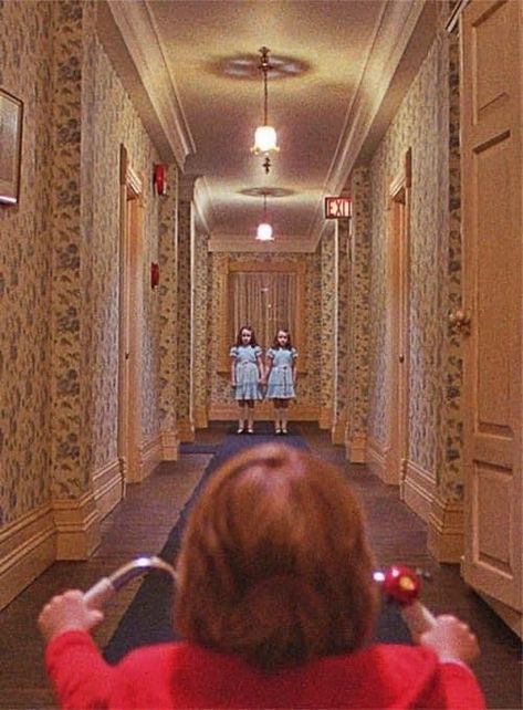 * REDRUM The Shining(1980) Stephen King Shining, Stanley Kubrick The Shining, Stanley Kubrick Movies, Best Movies List, Stephen Kings, Steven King, Horror Movies Funny, Horror Movies Scariest, Film Vintage