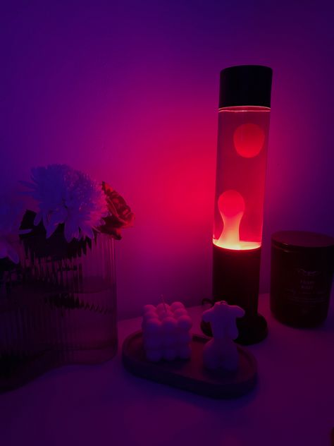 Aesthetic 
A table 
A room 
A table decor 
Decor 
Decoration 
Lava lamp 
Pink decor 
Candles Lava Lamp Aesthetic Room, Bratz Decor, Lava Lamp Room, Lava Lamp Aesthetic, Pink Lava Lamp, Gay Room, Anatomy Drawings, Dc House, Aesthetic Interiors