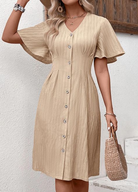 ROTITA Textured Fabric Light Camel V Neck Short Sleeve Dress | Rotita.com - USD $30.98 Couture, Simple Sleeves Design, Trajes Casual, Long Frock Designs, Classy Wear, Frock Fashion, Flowy Design, Cute Dress Outfits, Fabric Light