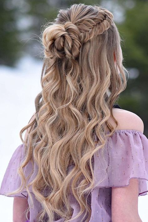 wedding hairstyles half up half down with curls and braid mermaid and bun braidsbyjordan via instagram Wedding Hair Down, Prom Hairstyles, Down Curly Hairstyles, Fesyen Rambut, Vlasové Trendy, Hoco Hairstyles, Dance Hairstyles, Wedding Hairstyles Half Up Half Down, Braided Hairstyles For Wedding