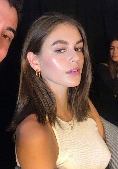 kaia gerber Beauty Secrets, Kaia Jordan Gerber, Kaia Gerber Style, Vogue Beauty, Model Aesthetic, Kaia Gerber, Spring Hairstyles, Hair Reference, New Haircuts