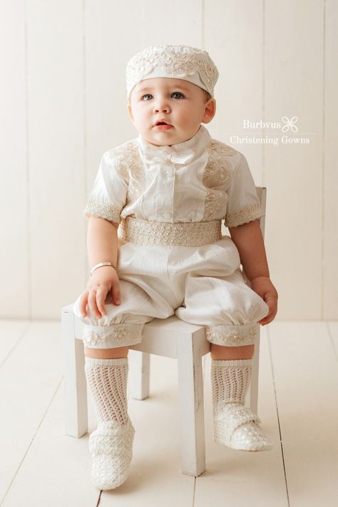 Handmade Baptism Outfit For Boys, 100% Dupioni Silk.

5 Pieces: Pants, Jacket, Shirt, Matching shoes and Matching Hat. 

Burbvus Christening Gowns Baptism Boy Outfit, Baptism Outfits For Boys, Baby Boy Baptism Outfit, Outfit For Boys, Boy Baptism Outfit, Baptism Gown, Baptism Outfit, Boy Fits, Matching Shoes