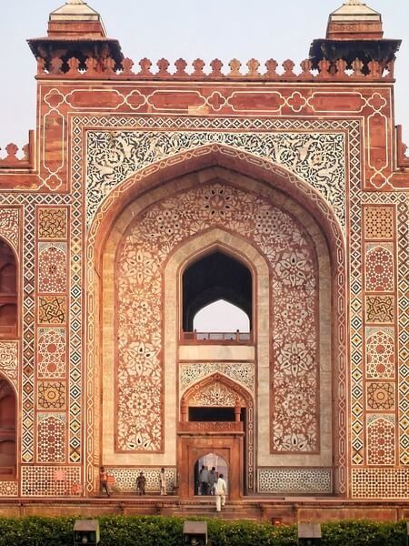 Ancient Persian Architecture, Tourism India, Mughal Emperor, Mughal Art Paintings, Iranian Architecture, Persian Architecture, Agra Fort, Mughal Architecture, Ancient Indian Architecture