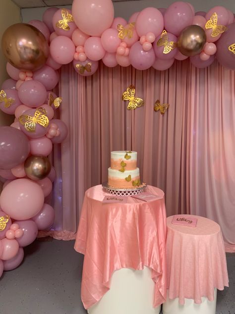 Pink Butterfly Decorations For Party, Rose Birthday Decorations, Pink Gold Birthday Decorations, Balloon Arch Butterfly, Pink Birthday Decorations Ideas At Home, Dusty Pink Birthday Party Decor, Pink And Gold Decorations Birthday, Light Pink Bday Party, Royal Blue And Pink Quinceanera Theme