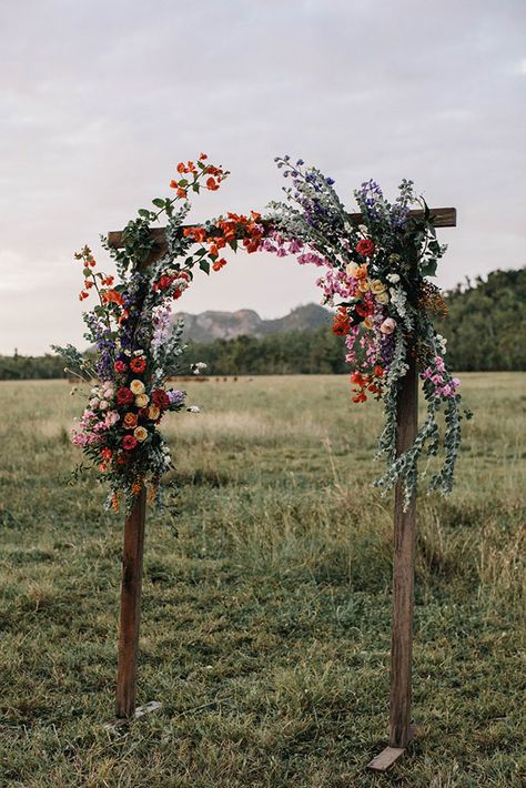 Rustic Flower Arch Wedding, Floral Arrangements Backdrop, Fall Boho Wedding Flowers Arch, Vintage Table Wedding Decorations, Wedding Arch Flowers Wildflowers, Flower Archway Wedding, Whimsical Wedding Altar, Cross Arbor Wedding Fall, Archway Floral Arrangement