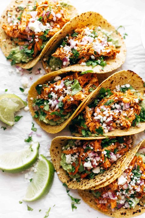 These Chicken Tinga Tacos are THE BEST! Saucy, spicy, real food perfection. Includes directions for the Instant Pot. #tacos #chickentacos #chickentinga #instantpot #chickenrecipe #easydinner | pinchofyum.com Chicken Tinga Tacos Recipe, Chicken Tinga Tacos, Tinga Tacos, Mexikansk Mat, Chicken Tinga, Resep Diet, Läcker Mat, God Mat, Best Chicken