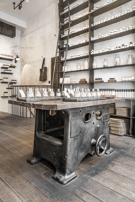 LE LABO FRAGRANCES - PARIS | PAULINA ARCKLIN | Photographer + Photo Stylist Paulina Arcklin, Retail Space Design, Fragrance Store, Metal Shelving Units, Retail Concepts, Le Labo, Candle Store, Retail Store Design, Industrial Interior